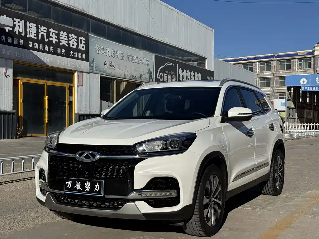 Chery Tiggo 8 2018 — фото 3