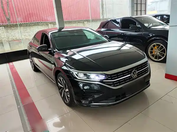 Volkswagen Passat 2022