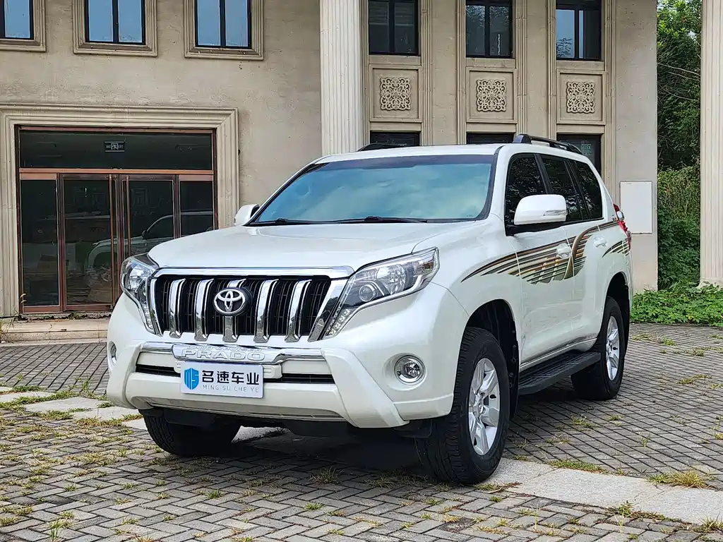 Toyota Prado 2017 — фото 1