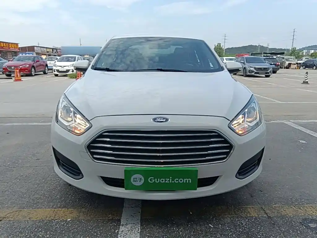 Ford Escort 2021