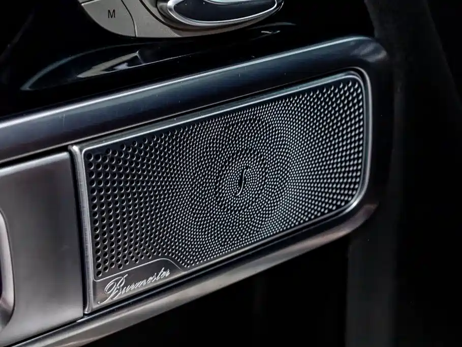 Mercedes-Benz G-Class 2023 — фото 13