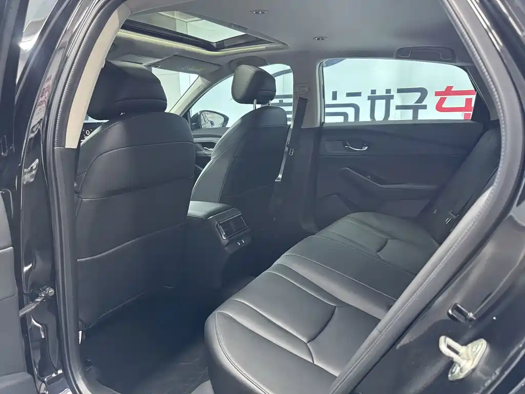 Honda Inspire 2025 — фото 12