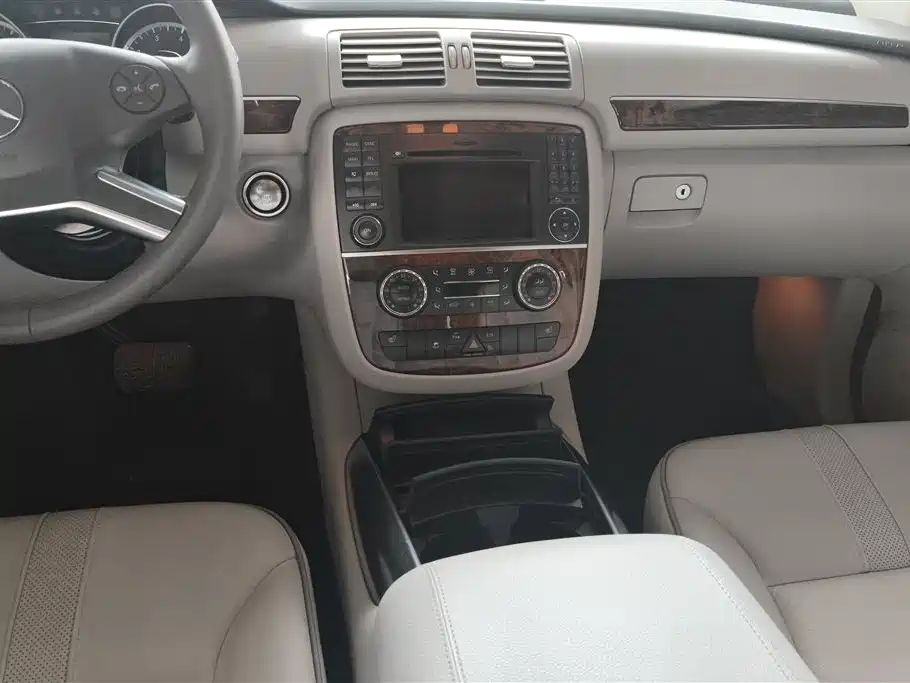 Mercedes-Benz R-Class 2014 — фото 13