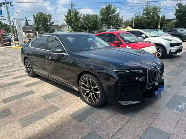 BMW 7 Series 2023