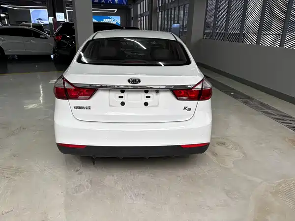Kia K3 2016