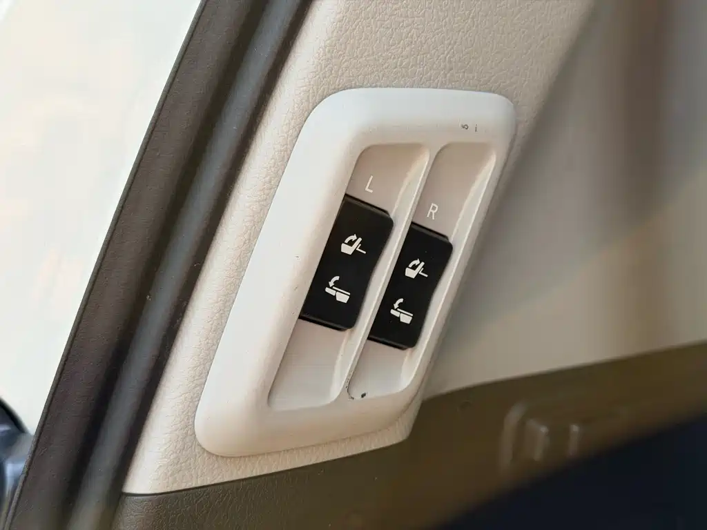 Toyota Prado 2018 — фото 13