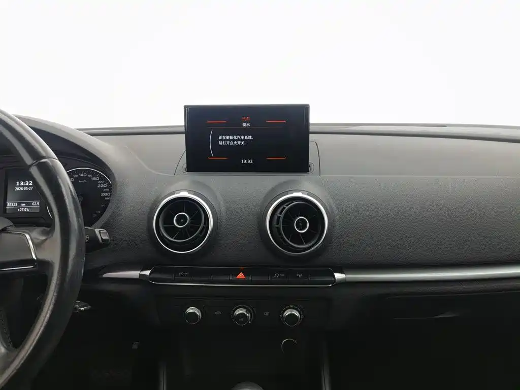 Audi A3 2016 — фото 12