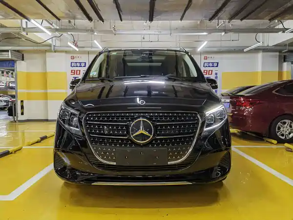 Mercedes-Benz V-Class 2025
