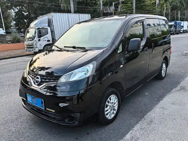 Nissan NV200 2013