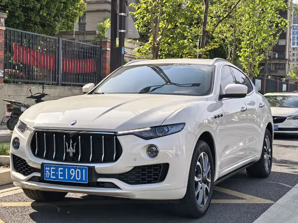 Maserati Levante 2017 — фото 1