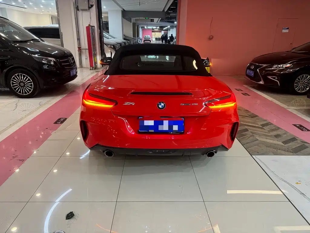 BMW Z4 2021 — фото 11