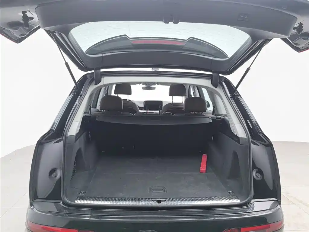 Audi Q7 2016 — фото 16