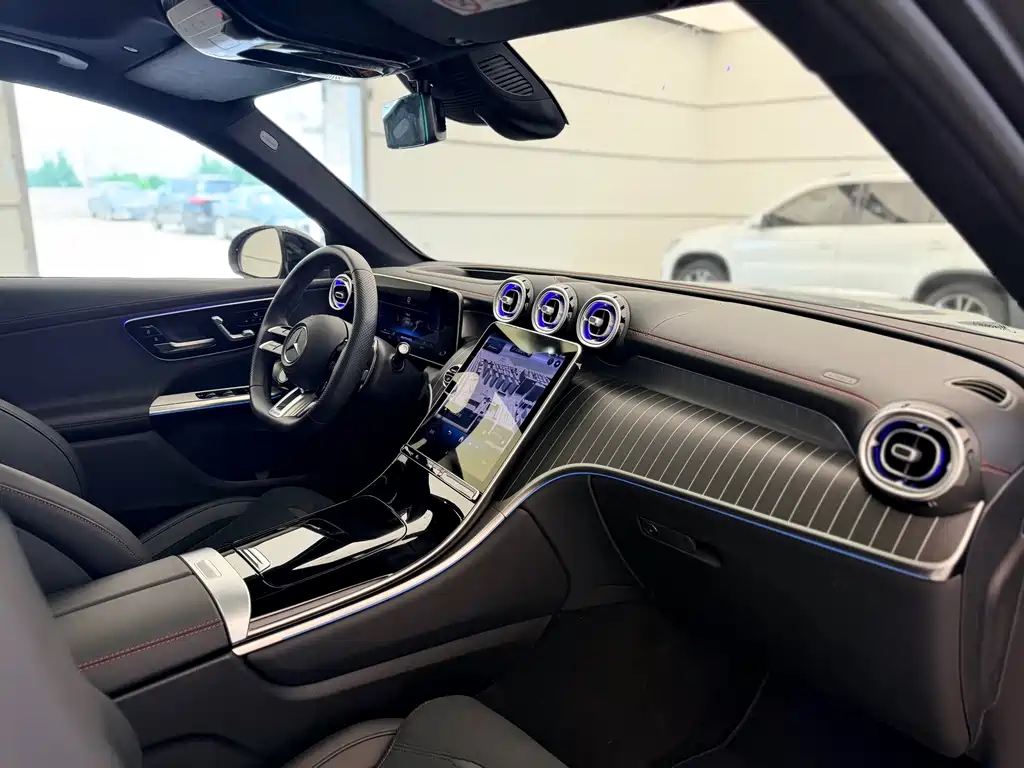 Mercedes-Benz GLC AMG 2025 — фото 26