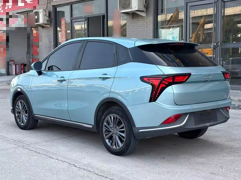 Neta V 2023