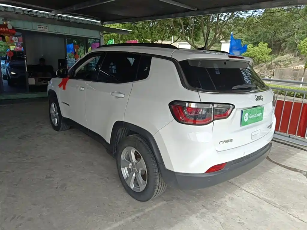 Jeep Compass 2019 — фото 5