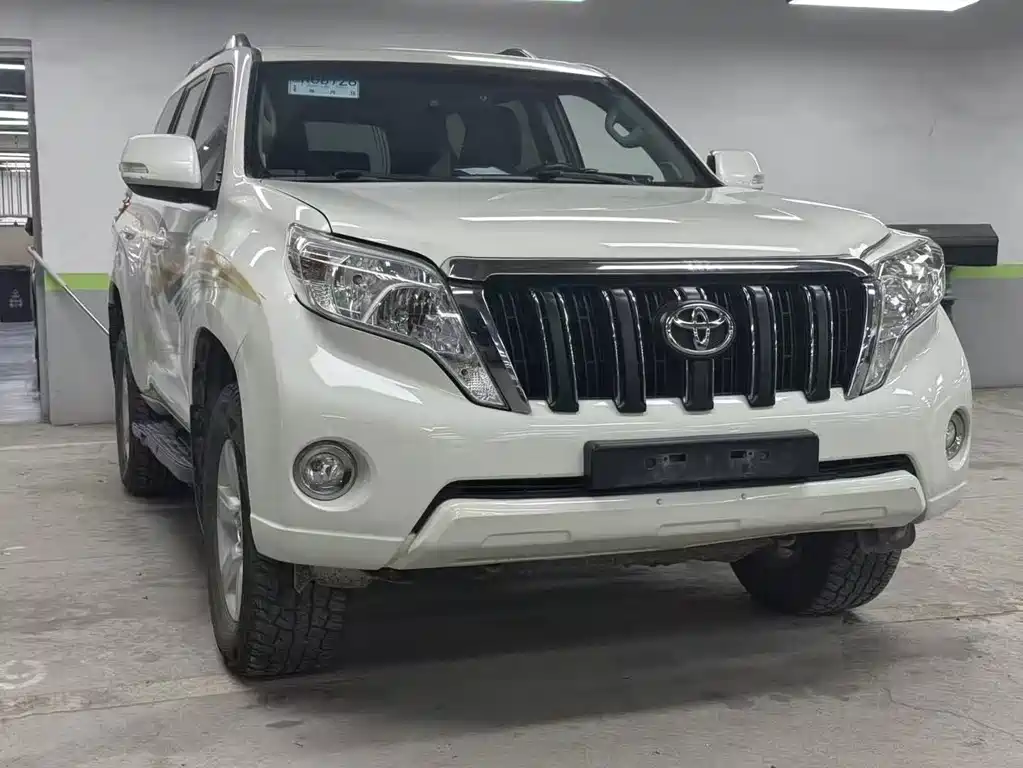 Toyota Prado 2016 — фото 3