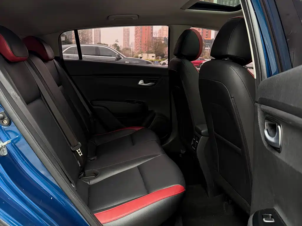 Kia KX Cross 2019 — фото 6