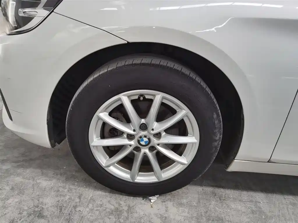 BMW 2 Series Active Tourer 2017 — фото 23
