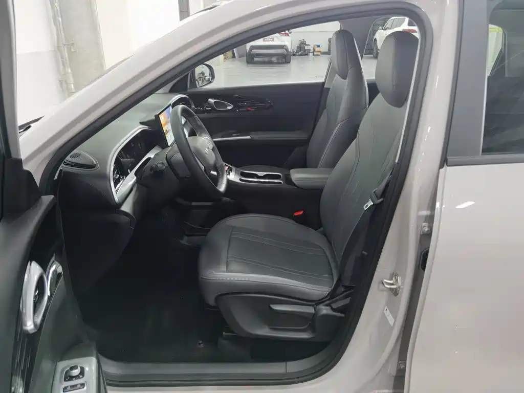Geely Galaxy Starwish 2026 — фото 10