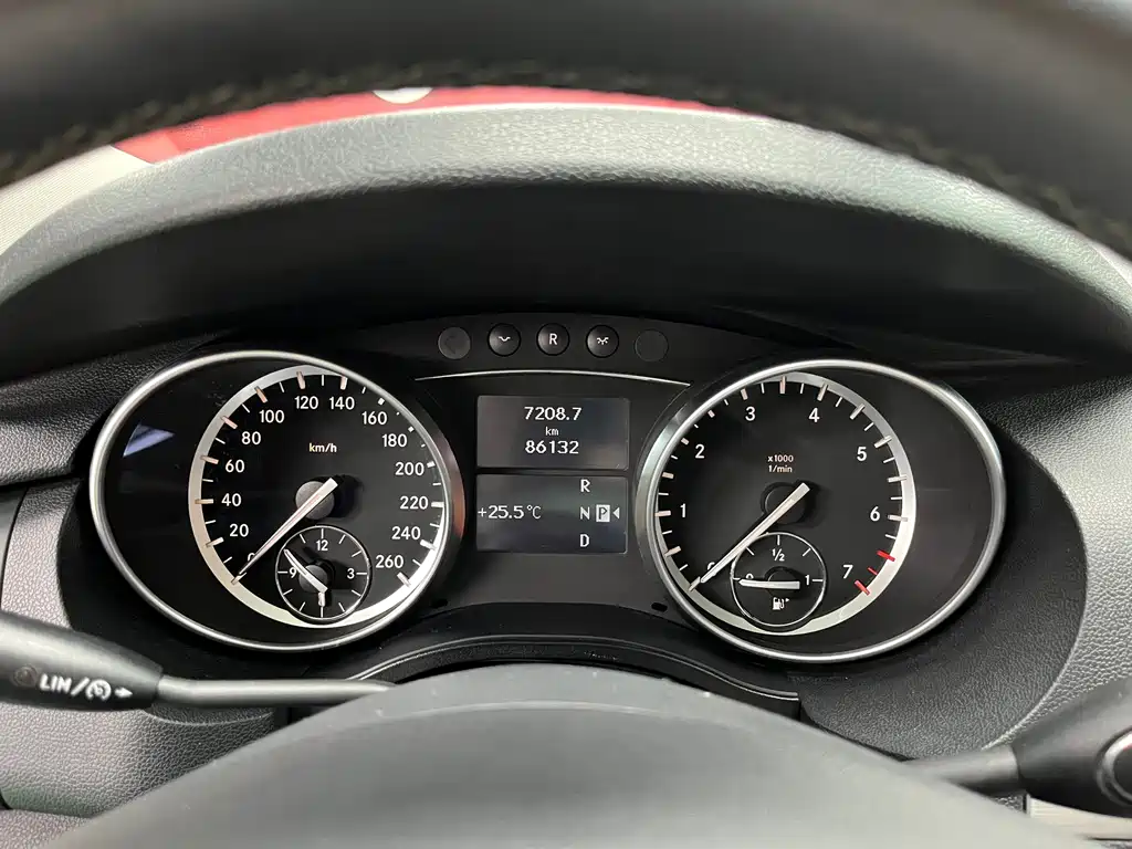 Mercedes-Benz R-Class 2016 — фото 13