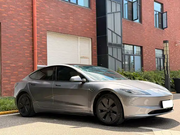Tesla Model 3 2026