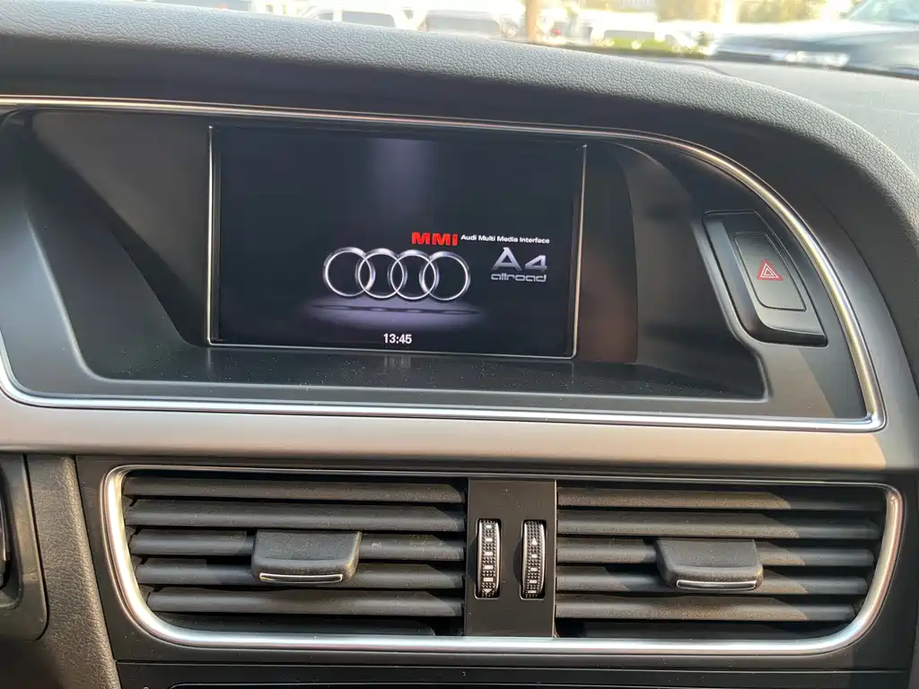 Audi A4 2014 — фото 28