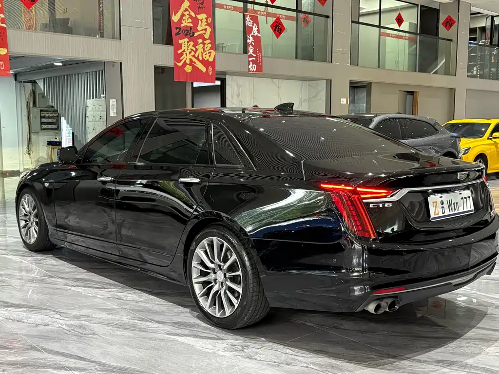 Cadillac CT6 2020 — фото 32