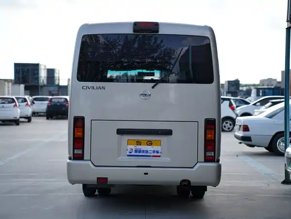 Nissan Bilian 2015