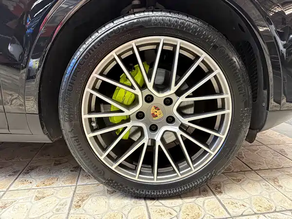 Porsche Cayenne New Energy 2023