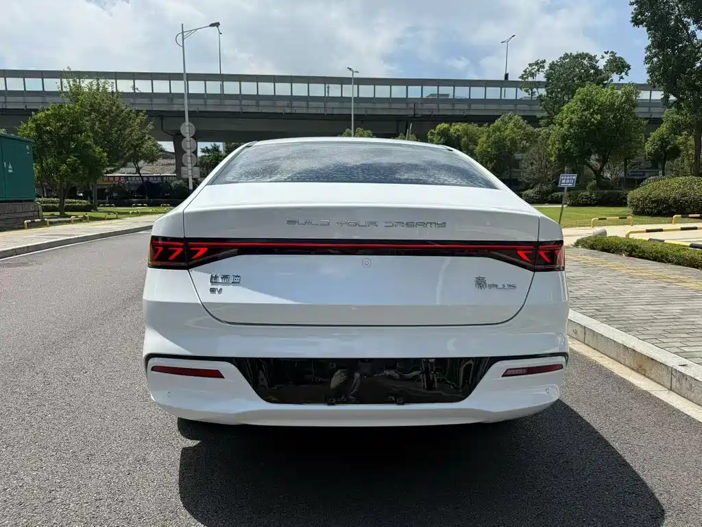 BYD Qin PLUS 2022 — фото 8
