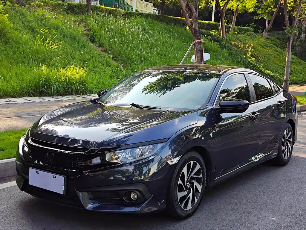 Honda Civic 2018 — фото 3