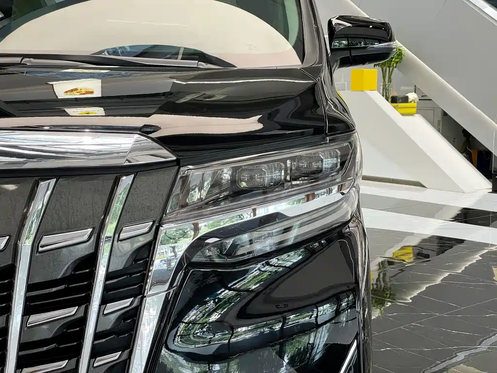 Toyota Alphard 2020 — фото 4