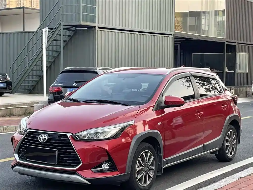 Toyota Yaris L 2020 — фото 2