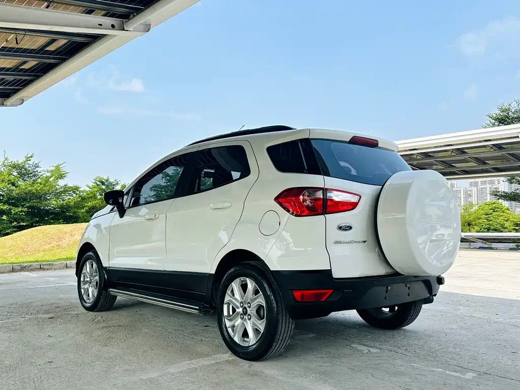 Ford EcoSport 2015 — фото 5