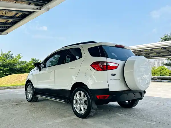 Ford EcoSport 2015