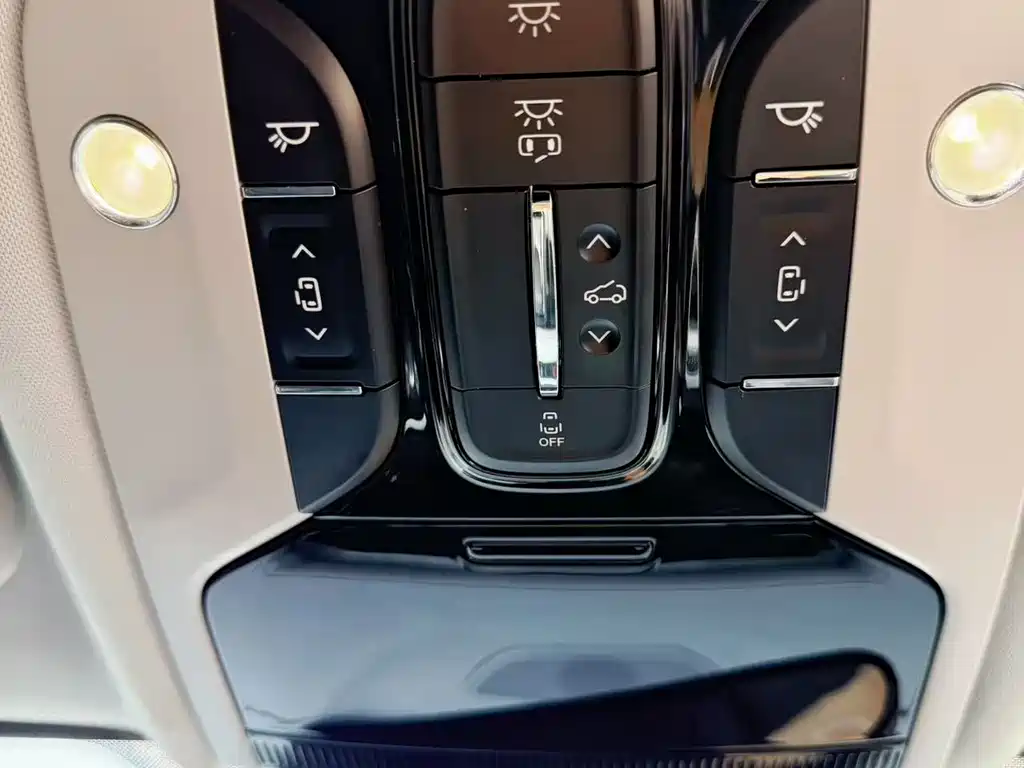 GAC Motor Trumpchi M8 2025 — фото 11