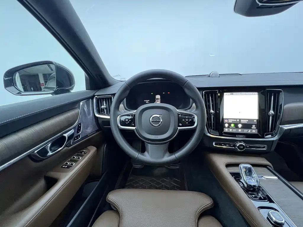Volvo S90 2024 — фото 17