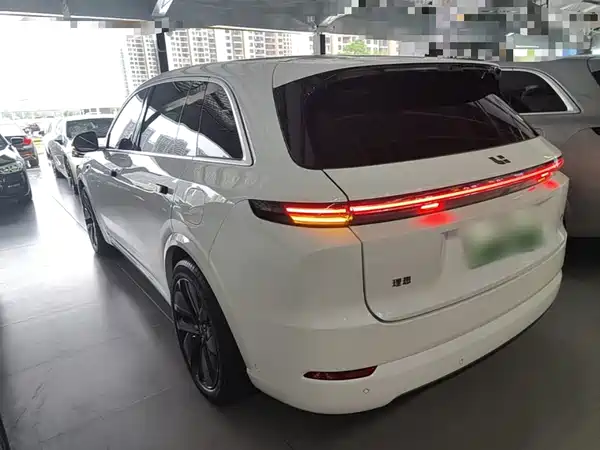 Li Auto L7 2024
