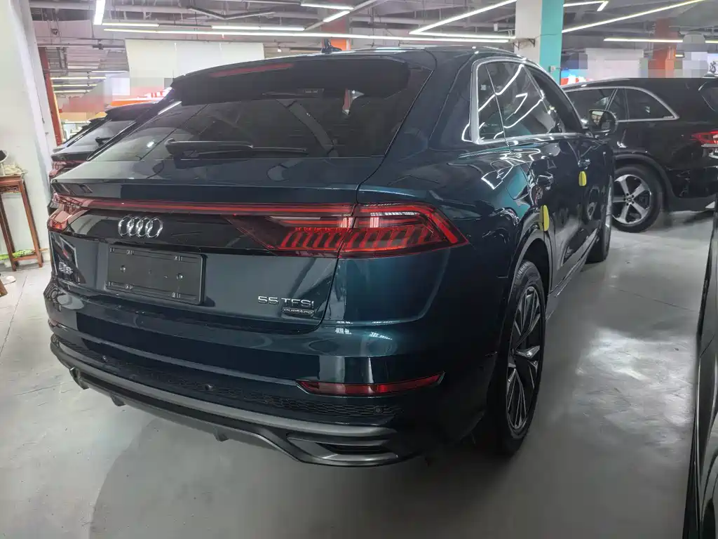 Audi Q8 2021 — фото 8