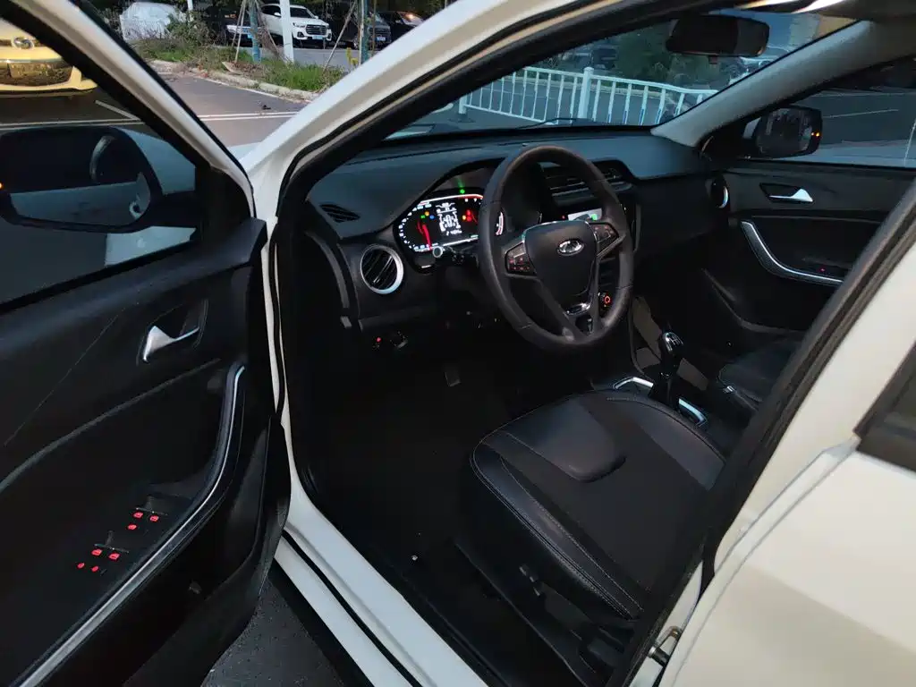 Chery Tiggo 3x 2019 — фото 12