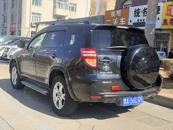 Toyota RAV4 2012