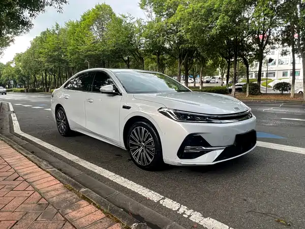 Geely Galaxy A7 EM 2025
