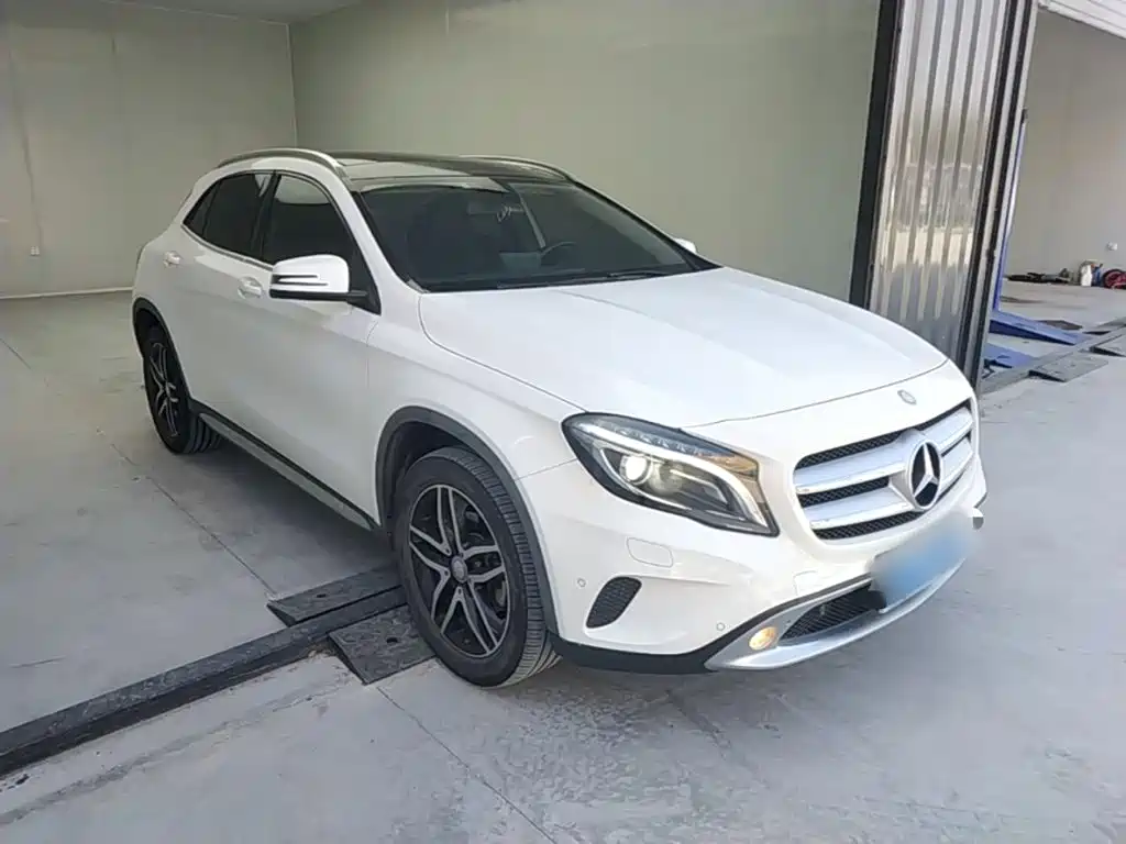 Mercedes-Benz GLA 2016