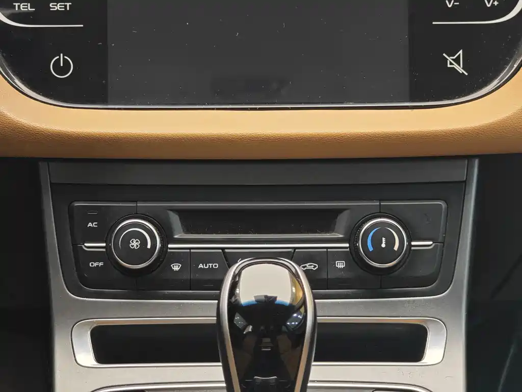 Geely Vision S1 2019 — фото 16