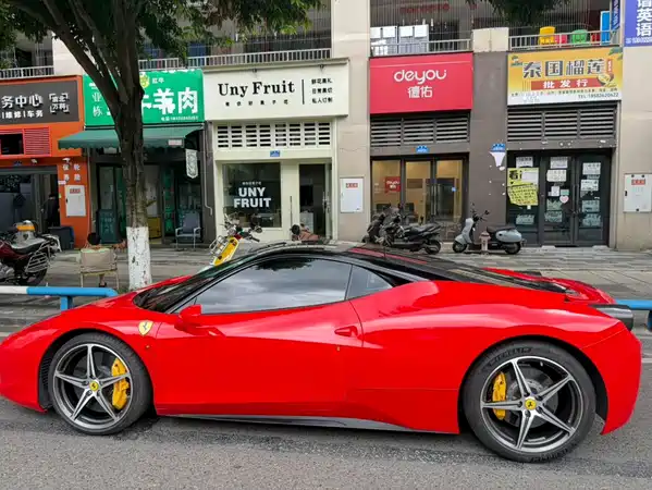 Ferrari 458 2013