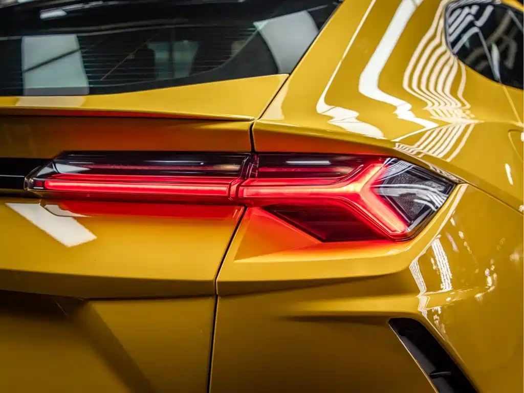 Lamborghini Urus 2022 — фото 11