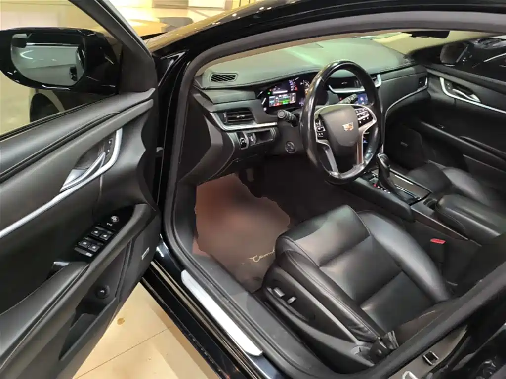 Cadillac XTS 2018 — фото 16