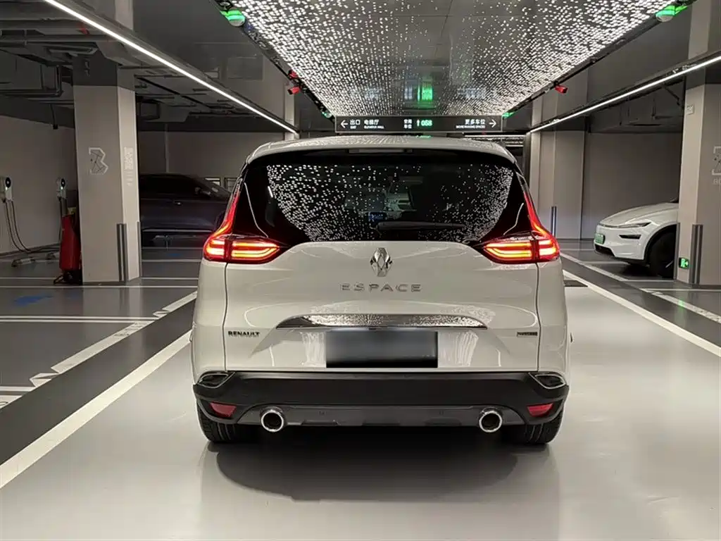 Renault Espace 2018 — фото 10