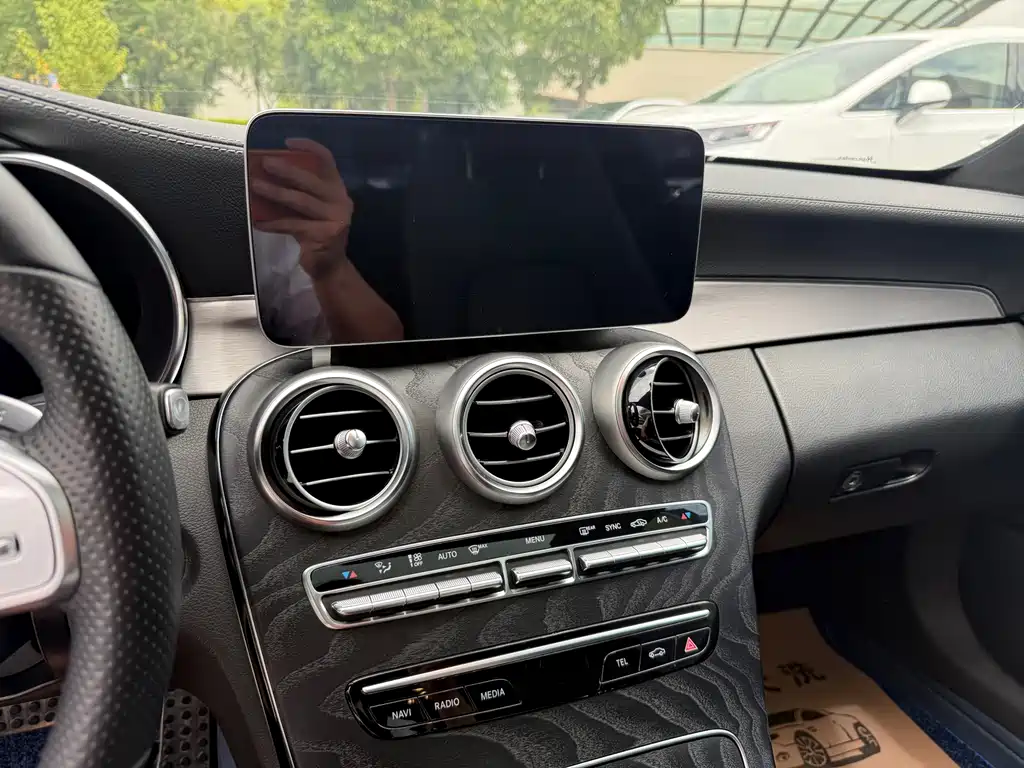 Mercedes-Benz C-Class 2020 — фото 16