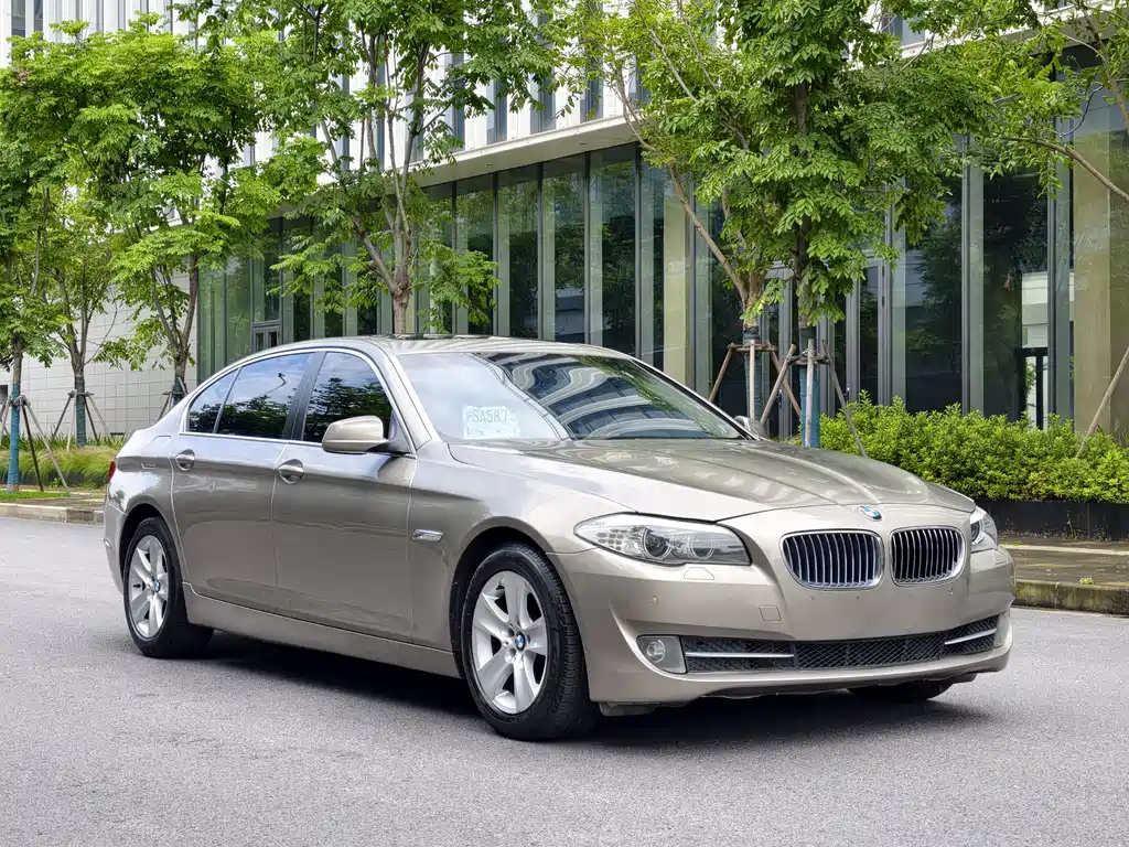 BMW 5 Series 2011